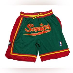 JUST DON NBA Sonics basketball shorts size Large